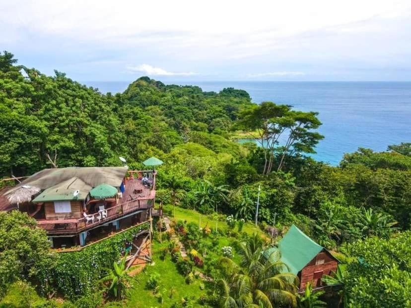 Hostal Doble Vista Capurgana Ngoại thất bức ảnh